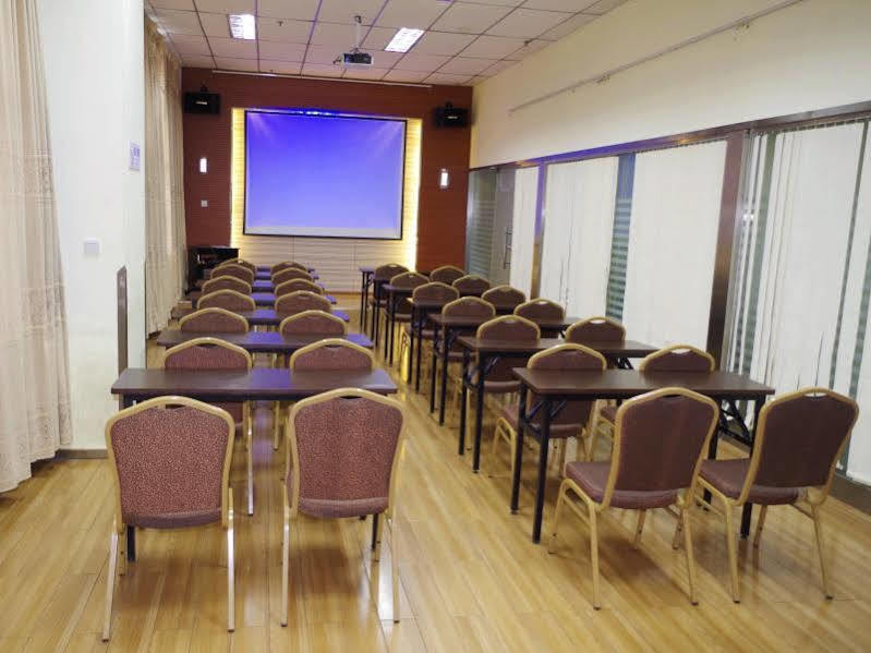 City Star Ji Feng Branch Кунмин Екстериор снимка