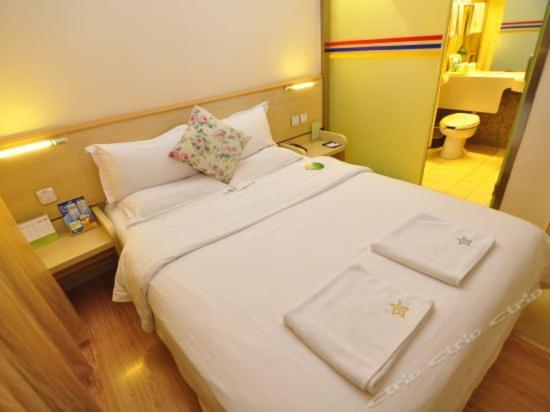 City Star Ji Feng Branch Кунмин Екстериор снимка