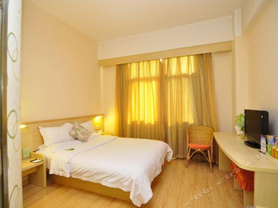 City Star Ji Feng Branch Кунмин Екстериор снимка